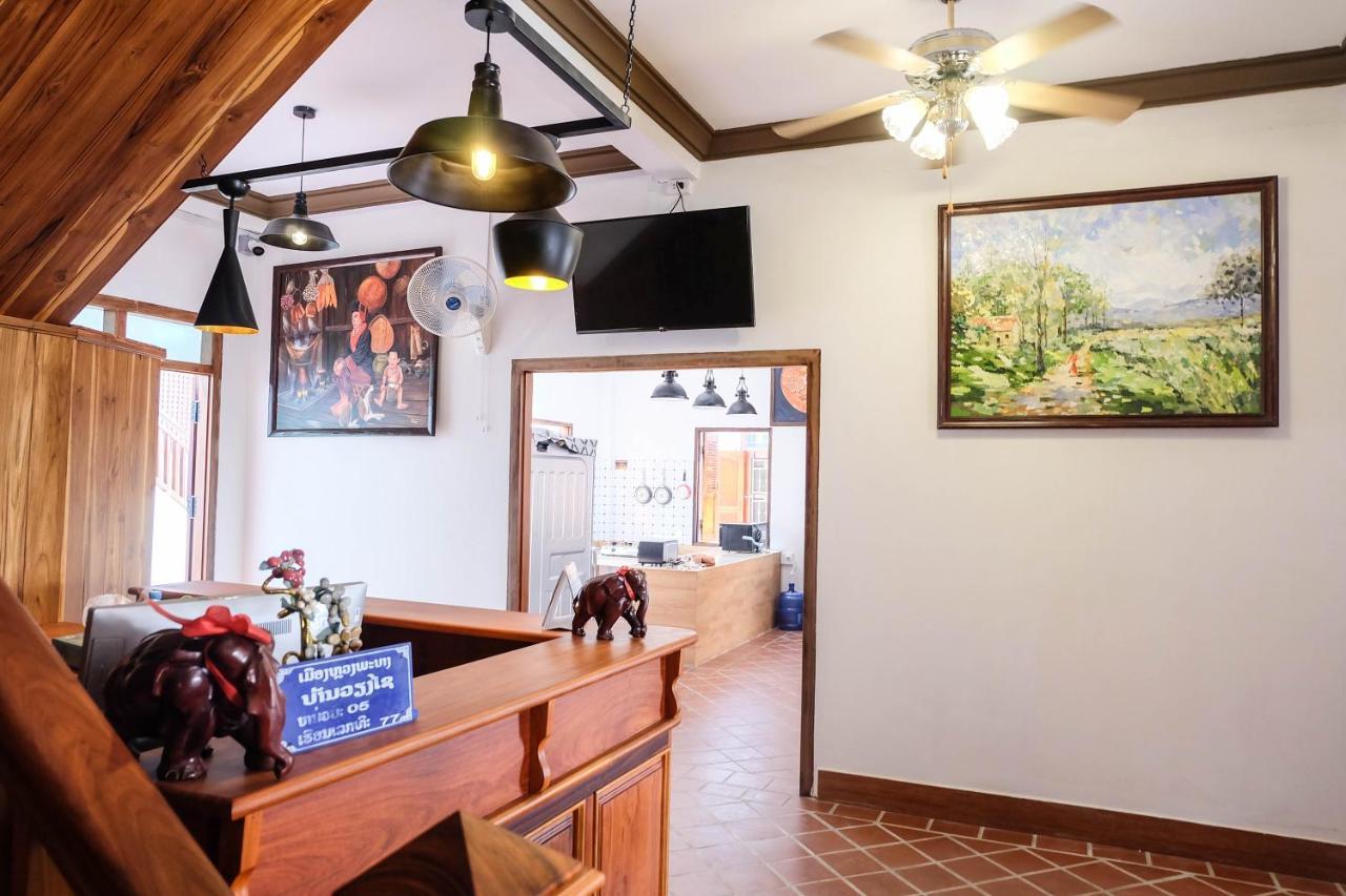 Luang Prabang Museum Inn & Travel エクステリア 写真