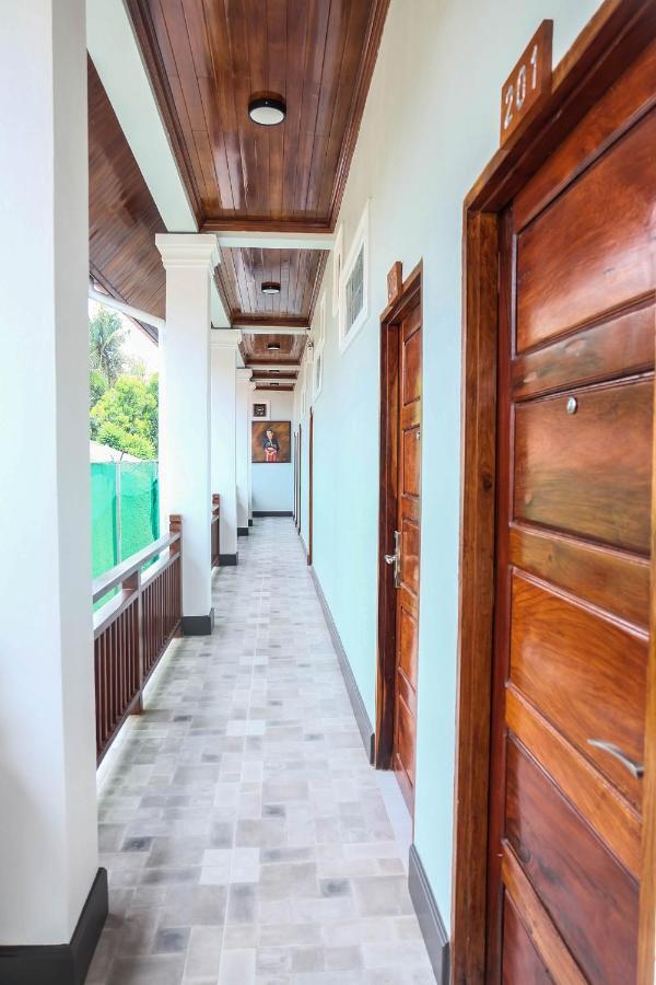 Luang Prabang Museum Inn & Travel エクステリア 写真